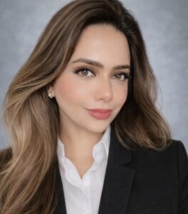 Headshot of Dr Nadia Ahmad, Founder and Medical Director